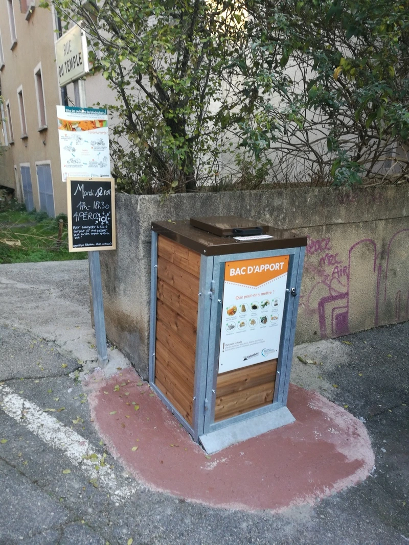 Un nouveau bac à compost Place des Moulins 2026