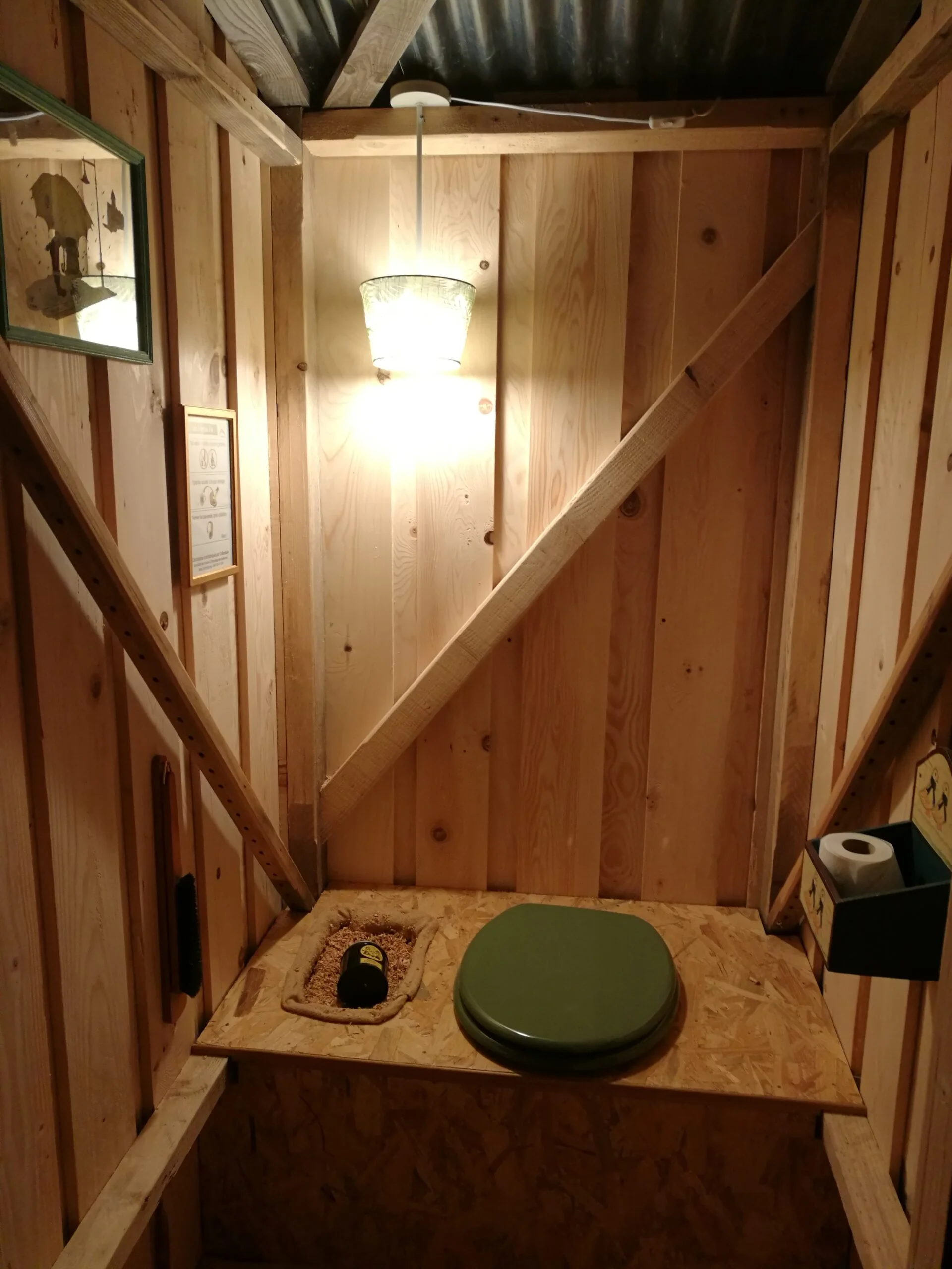Toilette sèche intérieur Made in Crest